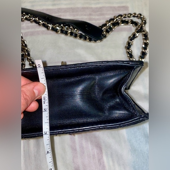 Black Quilted Chain Shoulder Bag. Steve Madden - Picture 5 of 7